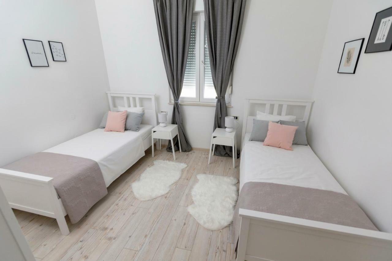 Luxury Villa Castrum Kaštela Exteriör bild
