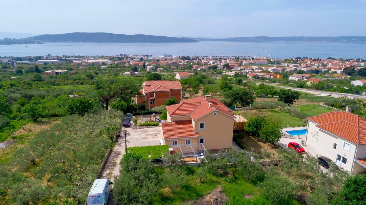 Luxury Villa Castrum Kaštela Exteriör bild